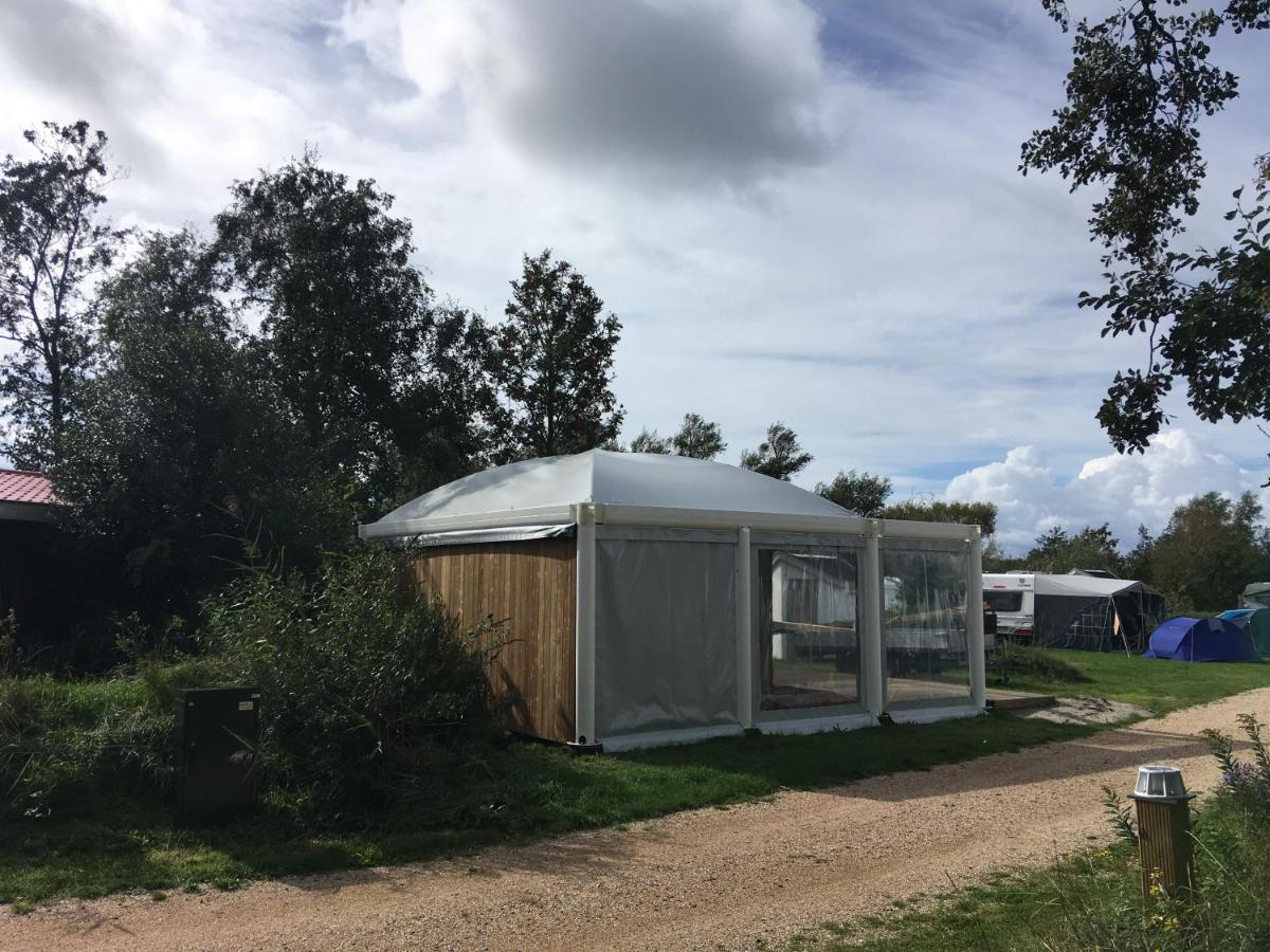 Отель Safaritent Glamping Tent Nabij Sint Maartenszee Sint Maartensvlotbrug Экстерьер фото