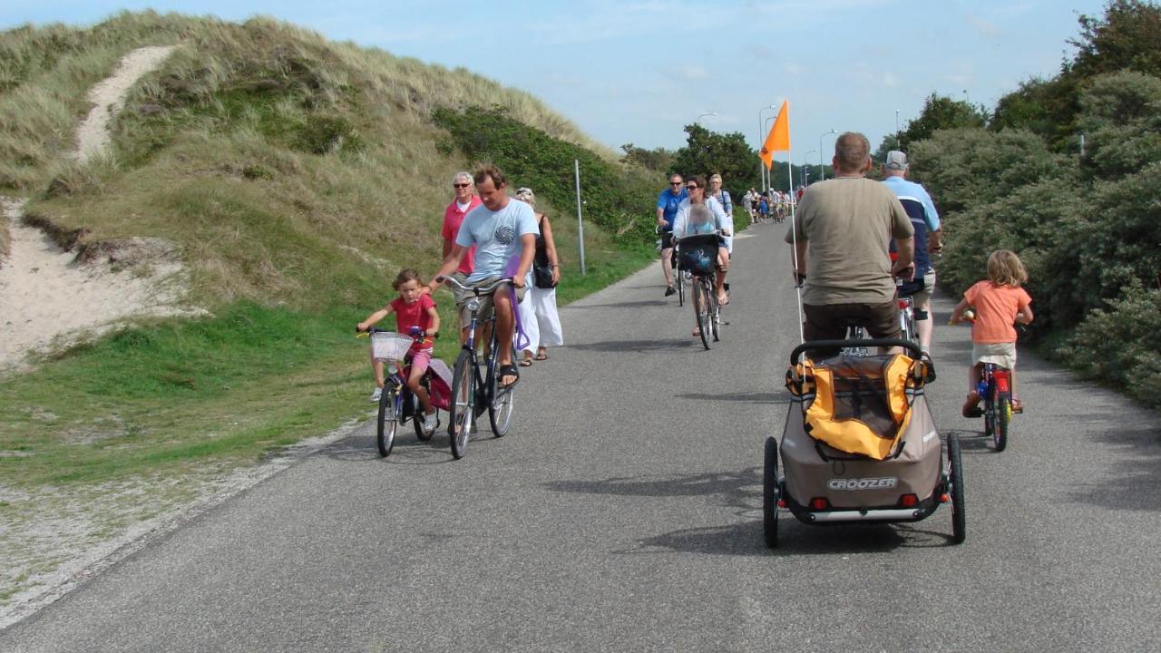 Отель Safaritent Glamping Tent Nabij Sint Maartenszee Sint Maartensvlotbrug Экстерьер фото